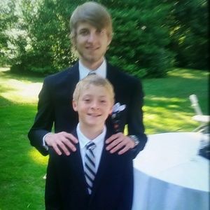 Meet your Posher, Caston